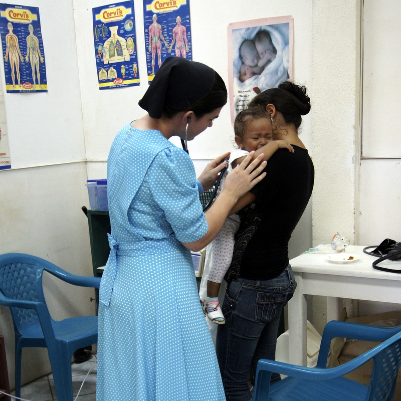 Kendra in Guatemala clinic